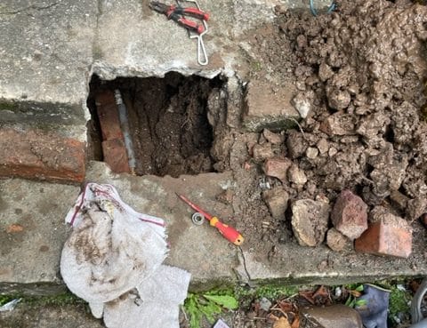Detect Leak under steps